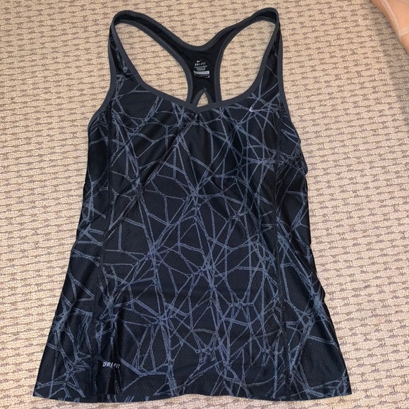 Nike Tank - Picture 1 of 3